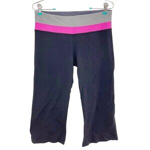 Lululemon Reversible Groove Crops Sz. 8